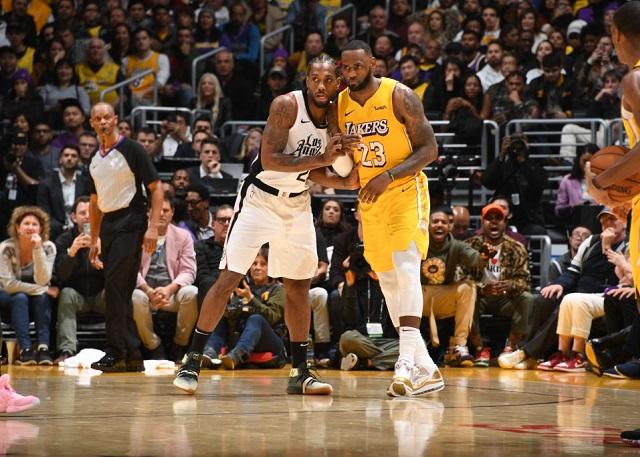 达万庆祝足协杯夺冠：我无比开心能实现这个将永存于心的梦想（达万庆贺足协杯夺冠：圆了铭记于心的梦想，我欣喜万分）