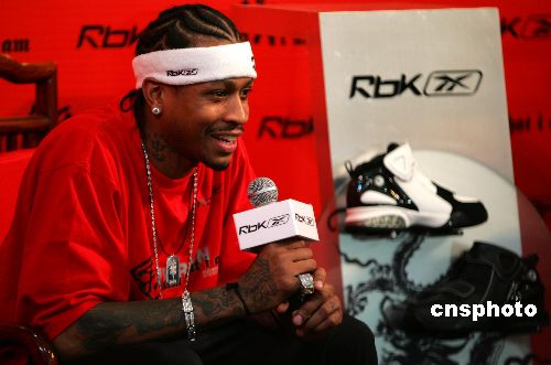 李磊：国安原本有夺得双冠的机会，配得上足协杯冠军荣誉（李磊：国安曾握双冠良机，足协杯冠军当之无愧）