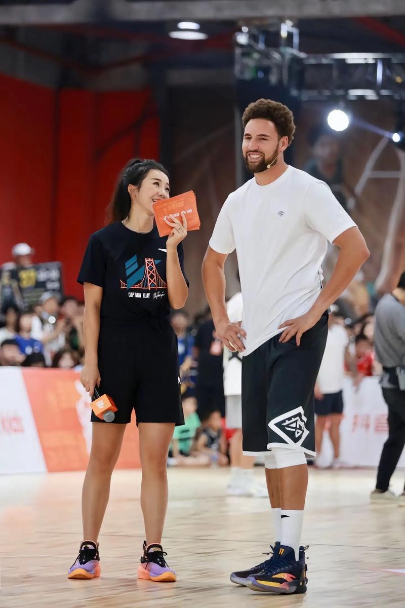 德转列本赛季30岁以上选手进球排行榜：凯恩领跑，...（德转发布本赛季30岁以上球员进球榜：凯恩暂居榜首）