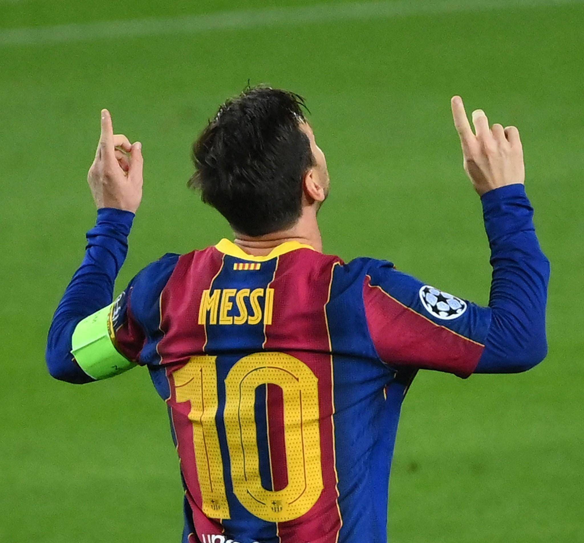 欧冠积分榜：阿森纳继续全胜领跑，拜仁3分之差位列第二（欧冠排名：阿森纳豪取连胜居首，拜仁落后3分暂列次席）