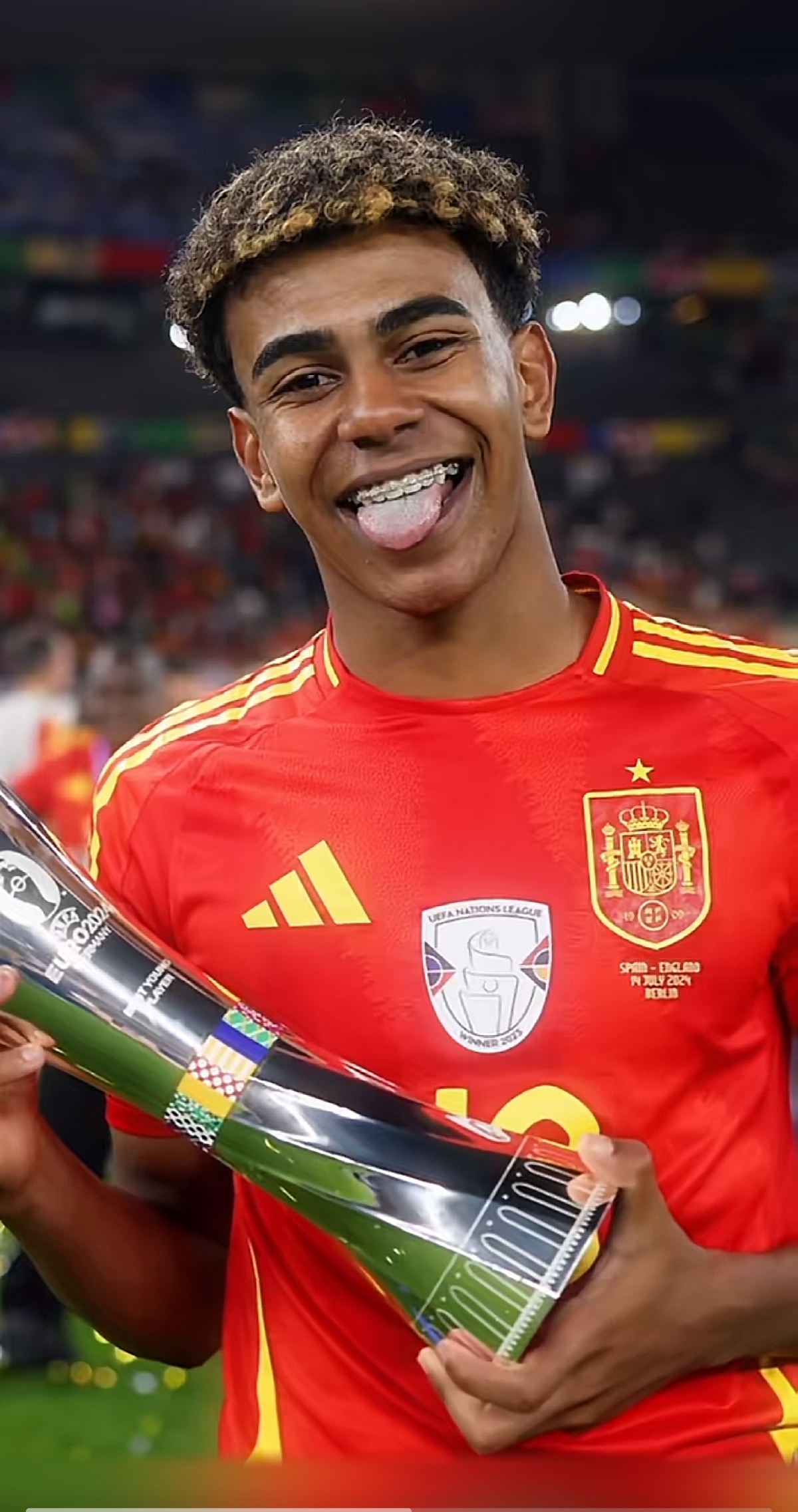 巴萨3-1力克马竞，胜利背后却难掩隐忧！你的看法是什么？（巴萨3-1击败马竞，胜利之下暗藏隐忧，你怎么看？）