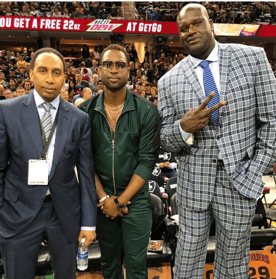 NBA杯半场：凯尔登13分，东契奇24分&詹姆斯12+8，马刺70-58领先湖人（NBA杯半场速报：凯尔登13分，东契奇轰24分，詹姆斯12分8板，马刺70-58暂压湖人）