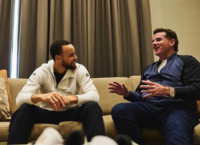 米哈伊柳克短暂亮相，展现惊人实力（米哈伊柳克短暂出场，实力令人惊叹）