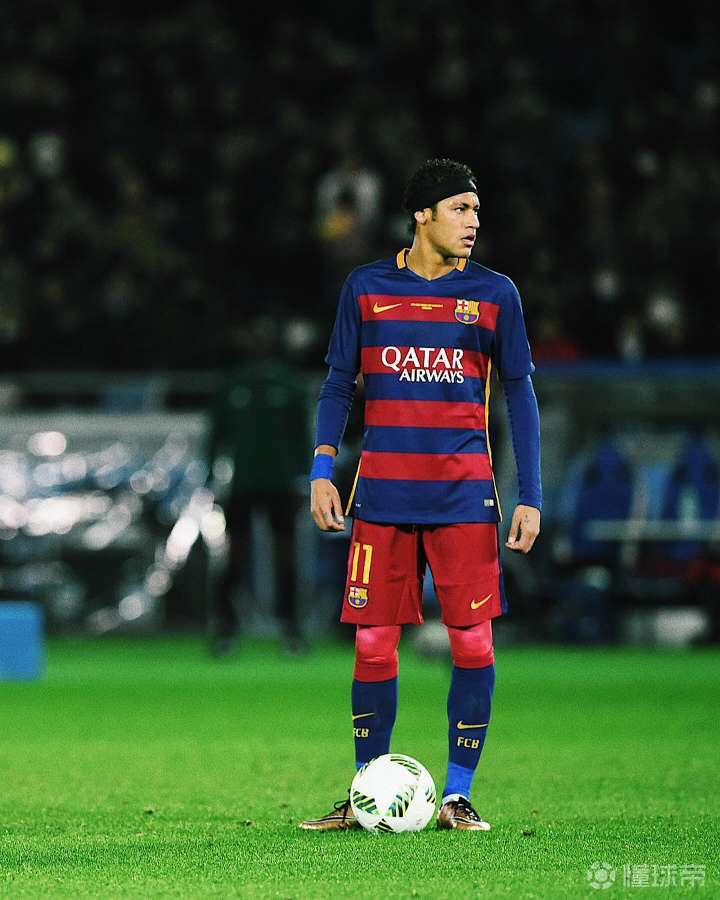 世体：引进小蜘蛛非常困难，巴萨高层越来越关注凯恩（世体：小蜘蛛难以签下，巴萨高层愈发关注凯恩）