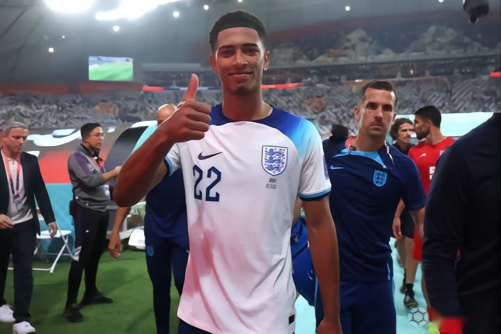 阿奇姆彭迎来中超第200场里程碑，此前199场贡献68球21助（阿奇姆彭中超200场达成：此前199战贡献68球21次助攻）