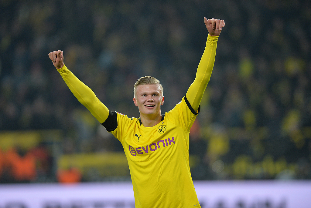 斯洛特：萨拉赫？我们应该谈论的是比赛的结果和场上球员（斯洛特：关于萨拉赫？更该讨论比赛结果和在场球员）